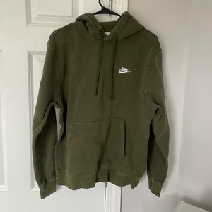 Nike sportswear club fleece hoodie - olive green, medium